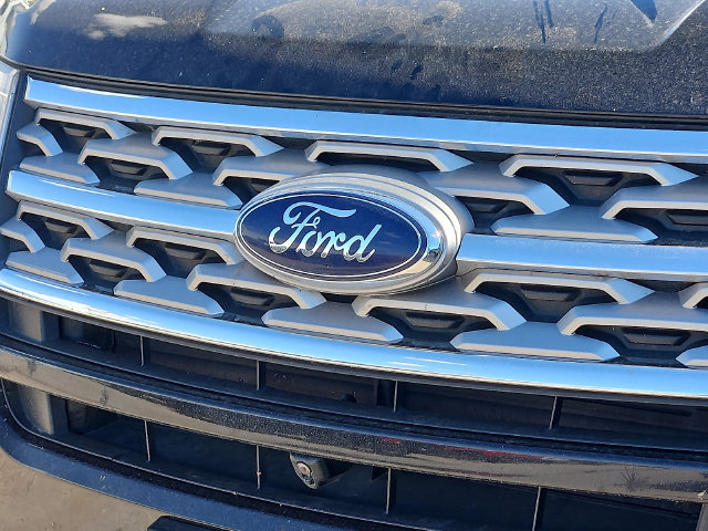 Used 2018 Ford Explorer Limited FWD image 2