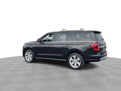 Used 2023 Ford Expedition Platinum image 6