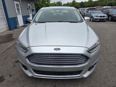 Used 2013 Ford Fusion Titanium FWD image 2