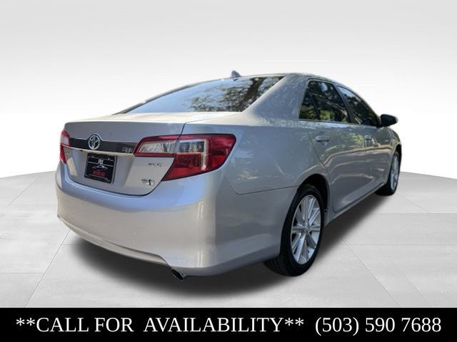 Used 2012 Toyota Camry XLE w/ Leather Pkg FWD image 5
