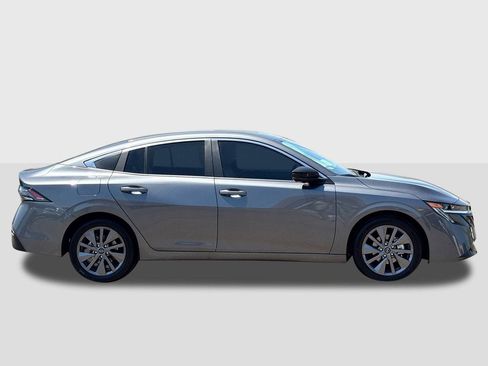New 2026 Nissan Sentra SL FWD image 5