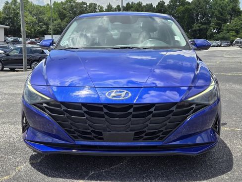 Used 2022 Hyundai Elantra SEL w/ Convenience Package FWD image 11