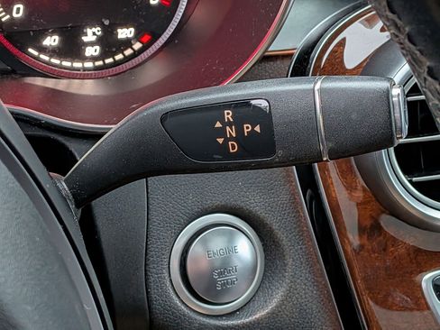 Certified 2017 Mercedes-Benz GLC 300 4MATIC image 22