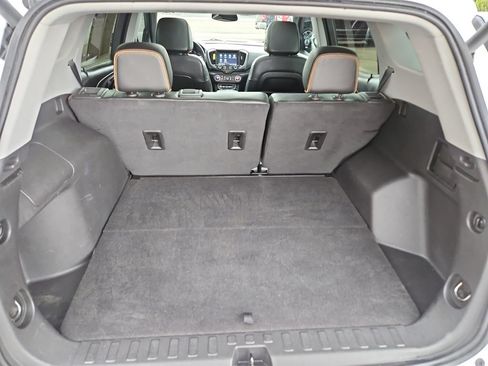 Used 2023 GMC Terrain AT4 w/ Tech Package AWD/4WD image 24
