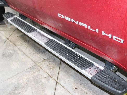 Used 2024 GMC Sierra 2500 Denali w/ Denali Reserve Package image 13