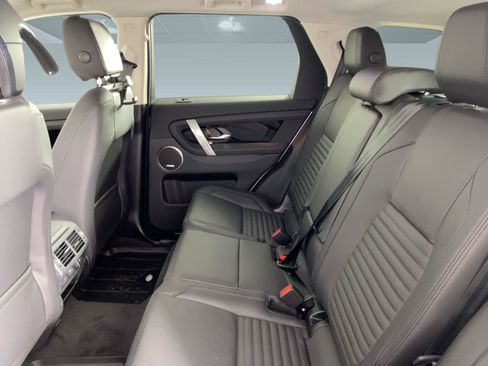 Used 2025 Land Rover Discovery Sport S image 20