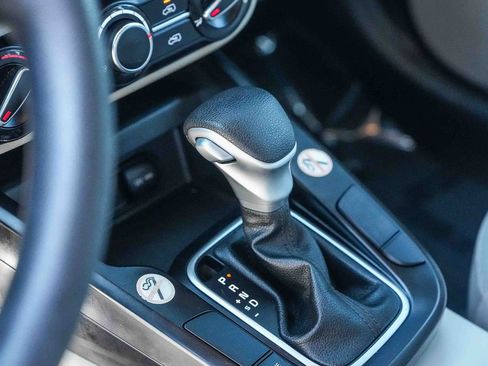 Used 2023 Kia Soul LX FWD image 19