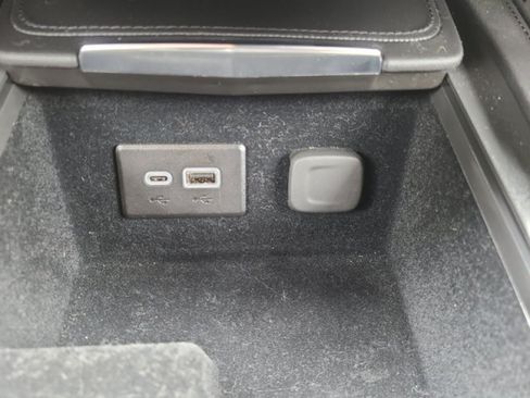 Used 2024 Cadillac XT4 Sport AWD/4WD image 32