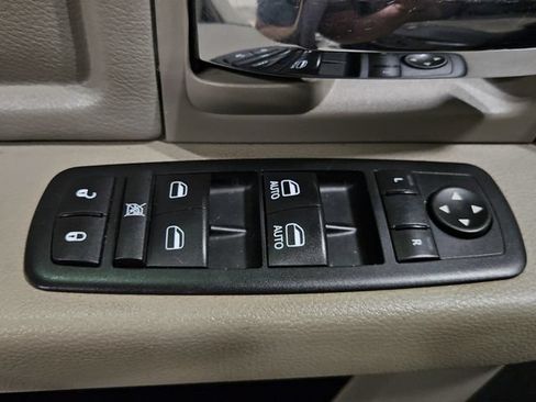 Used 2011 RAM 3500 SLT w/ Protection Group AWD/4WD image 12