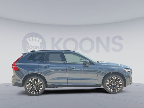 New 2026 Volvo XC60 B5 Ultra w/ Climate Package image 8