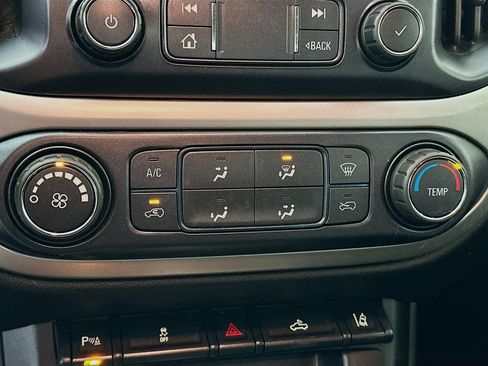 Used 2021 Chevrolet Colorado LT w/ Fleet Safety Package image 22