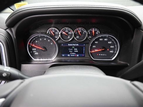 Used 2020 Chevrolet Silverado 1500 LTZ w/ LTZ Premium Package AWD/4WD image 9