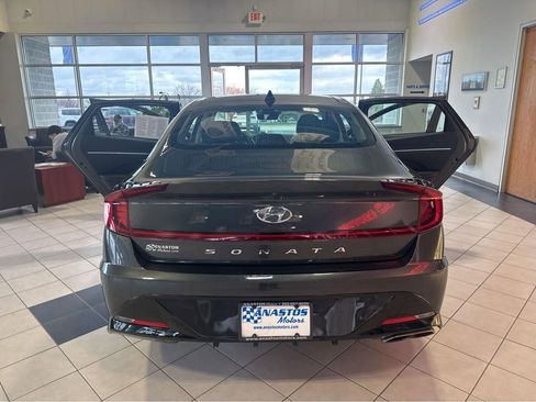 Used 2020 Hyundai Sonata SEL w/ Premium + Sunroof Package image 10