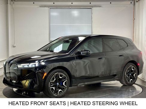 Used 2024 BMW iX xDrive50 w/ Sport Package AWD/4WD image 4