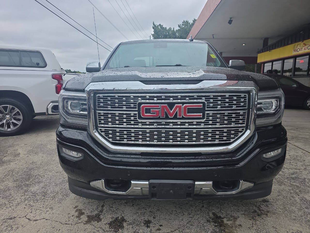 Used 2017 GMC Sierra 1500 Denali AWD/4WD image 3