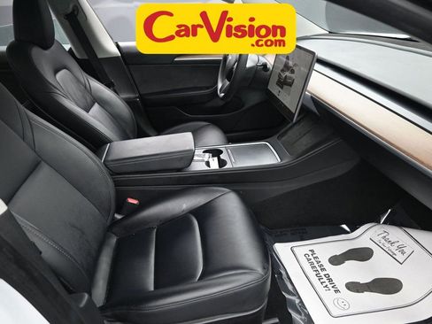 Used 2023 Tesla Model 3 Standard Range image 32