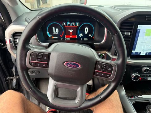 Used 2022 Ford F150 Lariat w/ FX4 Off-Road Package image 22