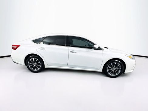 Used 2018 Toyota Avalon XLE Premium FWD image 11