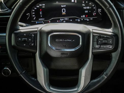 Used 2023 GMC Yukon Denali AWD/4WD image 34