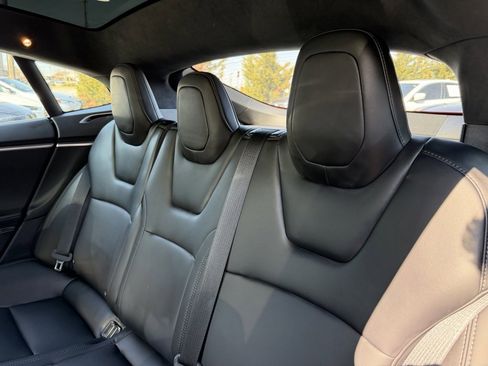 Used 2018 Tesla Model S 100D image 21