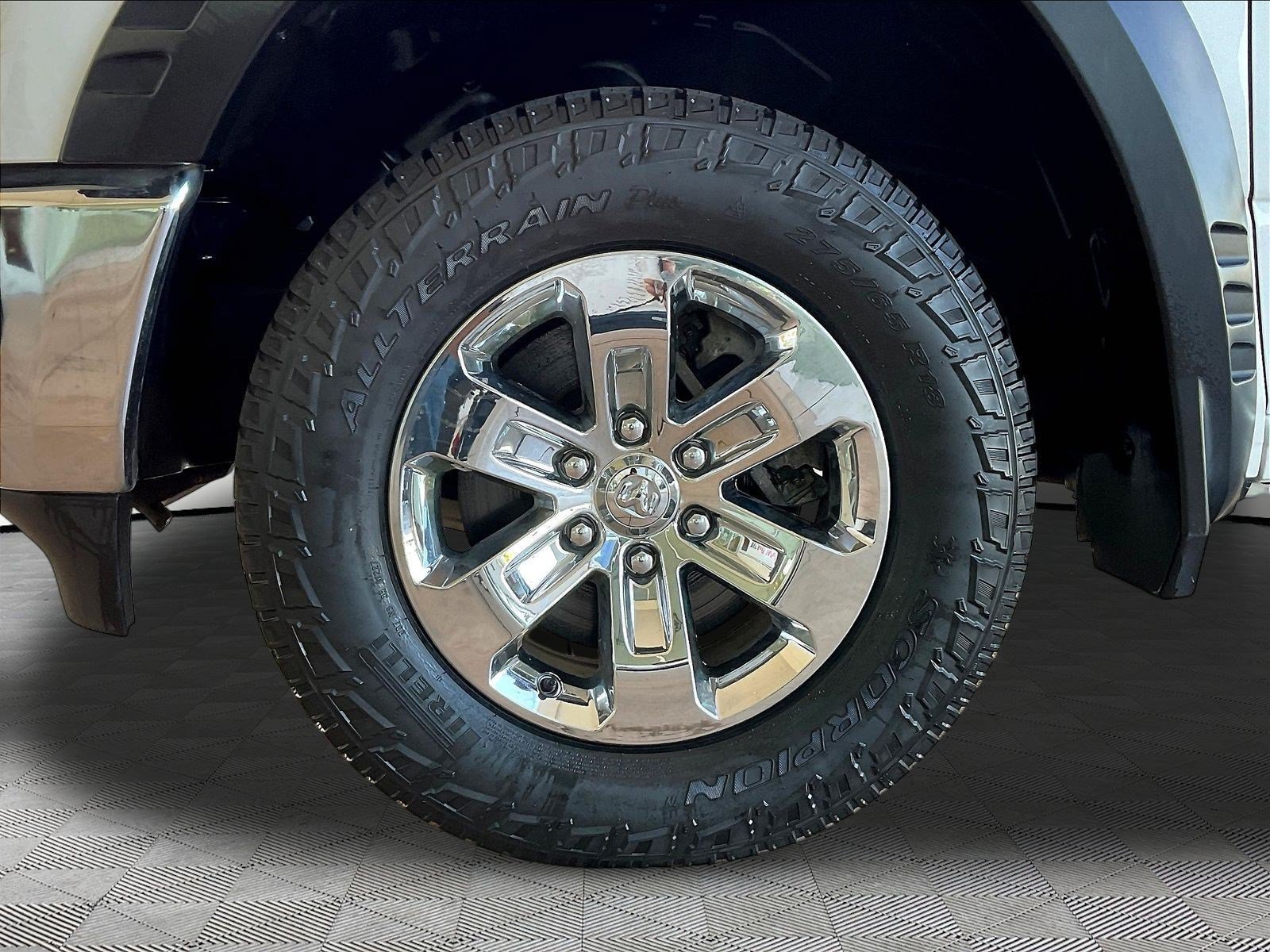Used 2020 RAM 1500 Laramie w/ Off Road Group AWD/4WD image 33