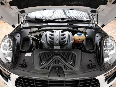 Used 2017 Porsche Macan S image 46