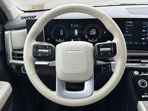 Used 2025 Hyundai Santa Fe SE FWD image 24