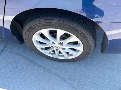 Used 2019 Nissan Sentra SV FWD image 15