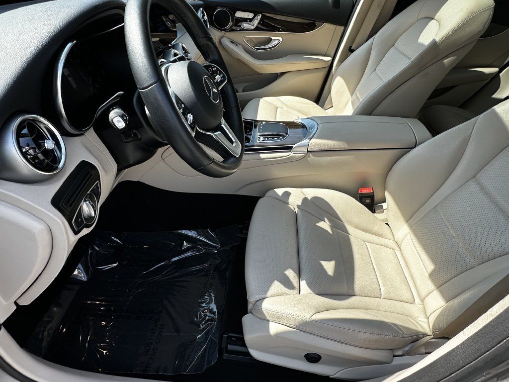 Certified 2021 Mercedes-Benz GLC 300 image 10