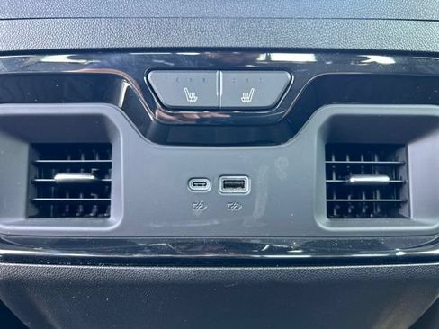 Used 2024 Chevrolet Silverado 2500 ZR2 w/ ZR2 Bison Edition AWD/4WD image 24