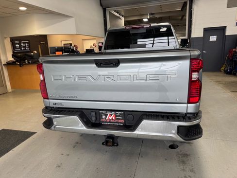Used 2024 Chevrolet Silverado 2500 LT w/ Texas Edition image 5