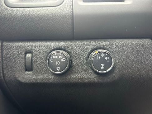 Used 2016 Chevrolet Colorado LT w/ Midnight Edition AWD/4WD image 23
