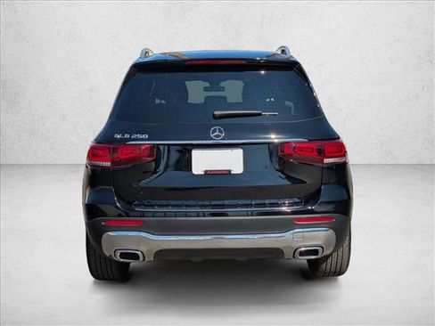 Certified 2022 Mercedes-Benz GLB 250 image 9