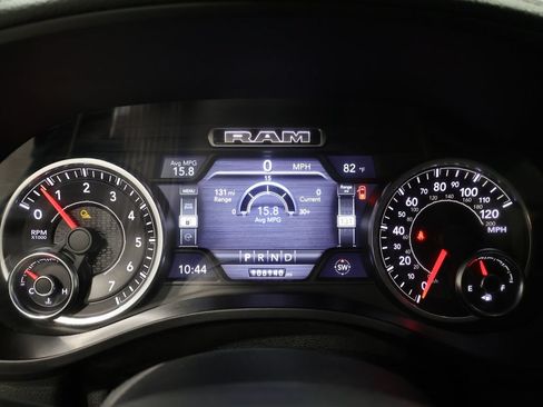 Used 2019 RAM 1500 Laramie AWD/4WD image 37