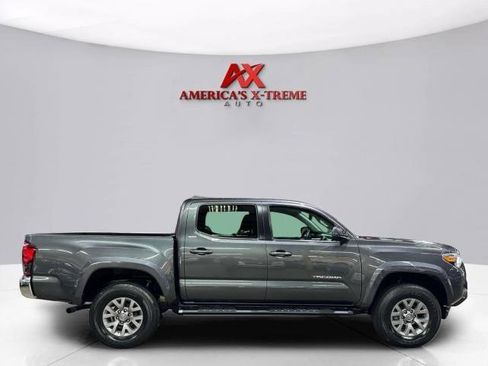 Used 2019 Toyota Tacoma SR5 RWD image 8