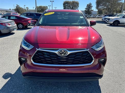 Used 2023 Toyota Highlander Limited image 6