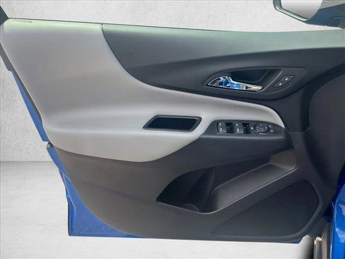 Used 2024 Chevrolet Equinox LS w/ LS Convenience Package image 10