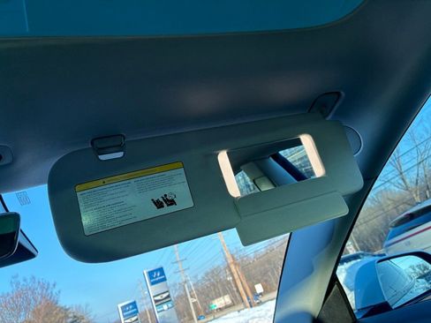 Used 2021 Tesla Model 3 Performance image 40