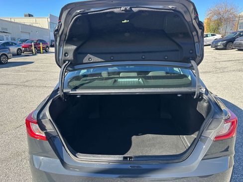 Used 2025 Toyota Camry LE image 30