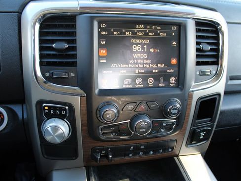 Used 2014 RAM 1500 Laramie w/ Convenience Group image 24