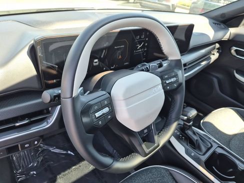 Used 2025 Kia K4 GT-Line w/ GT-Line Sunroof Package FWD image 18