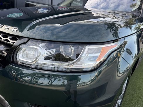 Used 2016 Land Rover Range Rover Sport SE AWD/4WD image 10