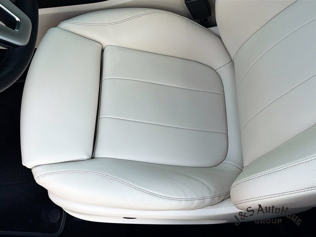 Used 2021 Mercedes-Benz CLA 250 4MATIC image 23