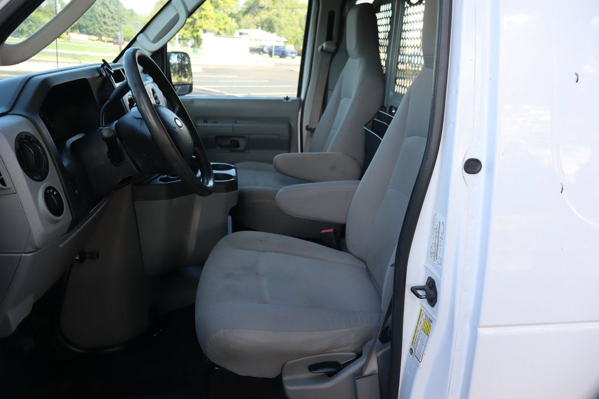 Used 2014 Ford E-250 and Econoline 250 w/ Power Group RWD image 21