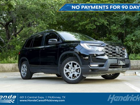Used 2025 Honda Passport TrailSport image 1
