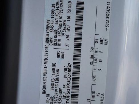 Used 2018 Ford F550 2WD Regular Cab Super Duty image 31