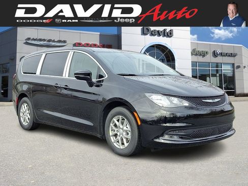 New 2026 Chrysler Voyager LX image 1
