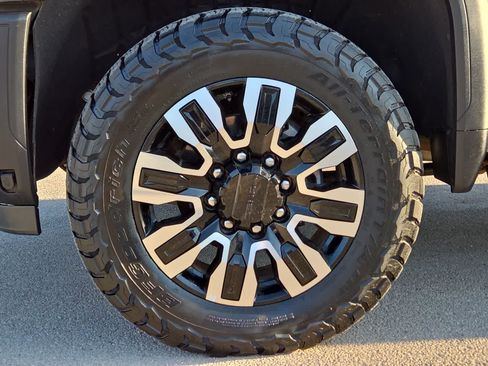 Used 2025 GMC Sierra 2500 Denali Ultimate w/ Max Trailering Package AWD/4WD image 12