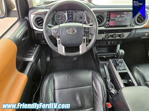 Used 2020 Toyota Tacoma SR5 image 12