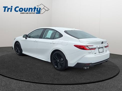 Used 2026 Toyota Camry SE w/ Convenience Package image 6